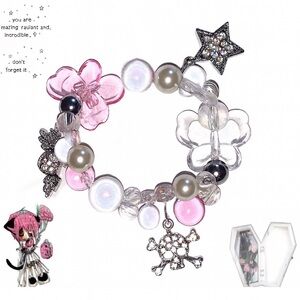 Handmade Kawaii Pink Crystal Beads Skull Charm Bracelet